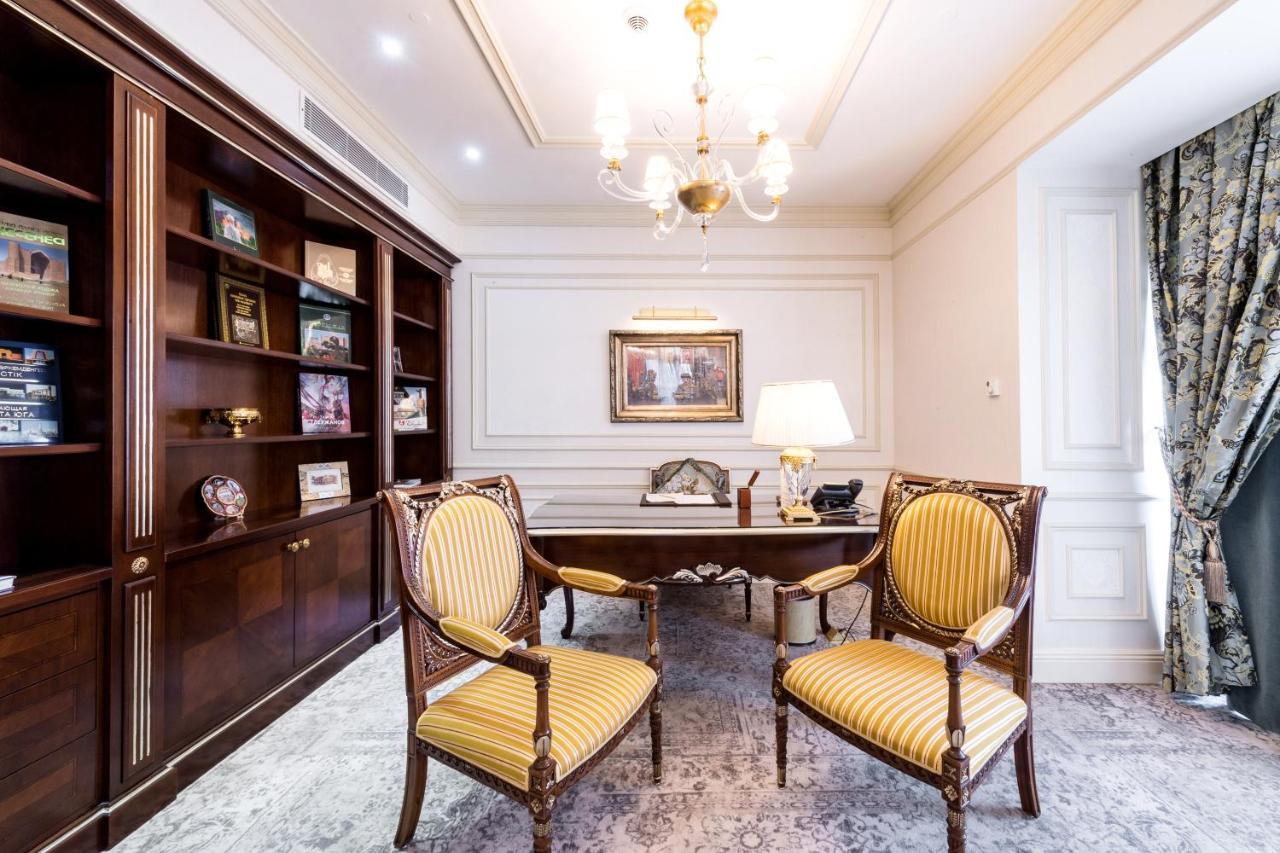 Rixos Khadisha Shymkent Hotell Eksteriør bilde The study of the presidential suite