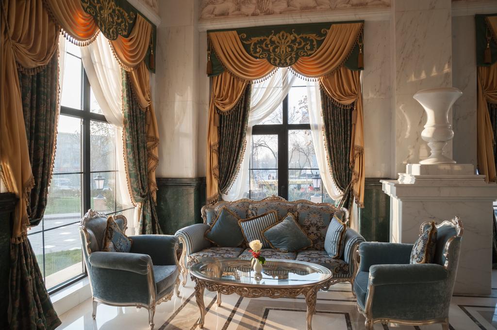 Rixos Khadisha Shymkent Hotell Rom bilde The interior of the hotel