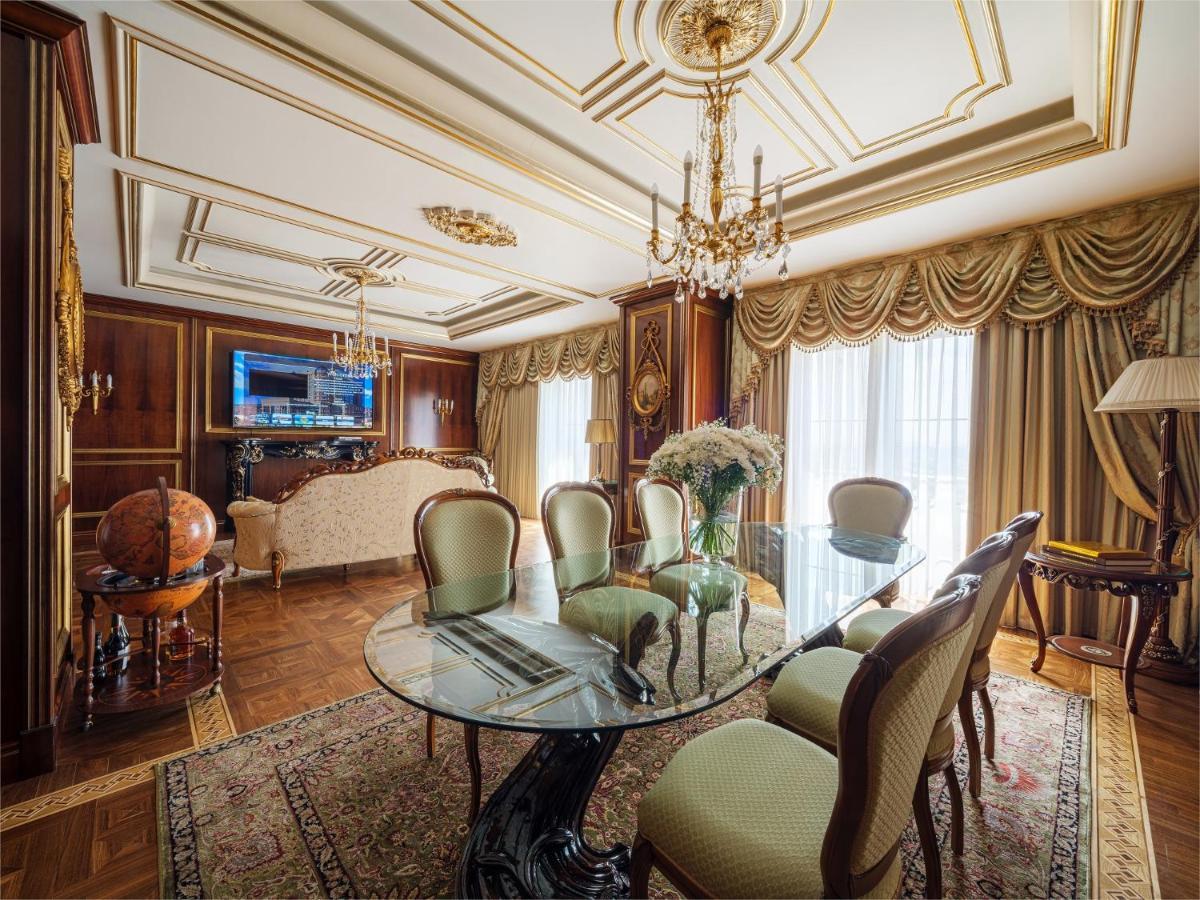 Rixos Khadisha Shymkent Hotell Eksteriør bilde A suite at the hotel